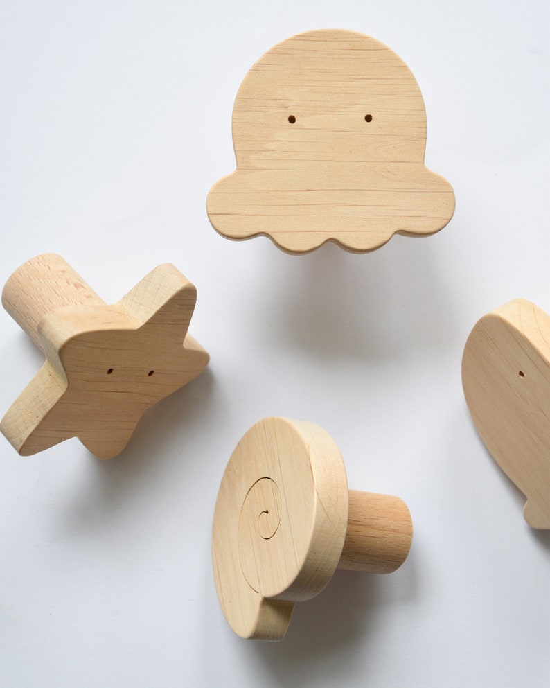 wood wall hooks for kids room