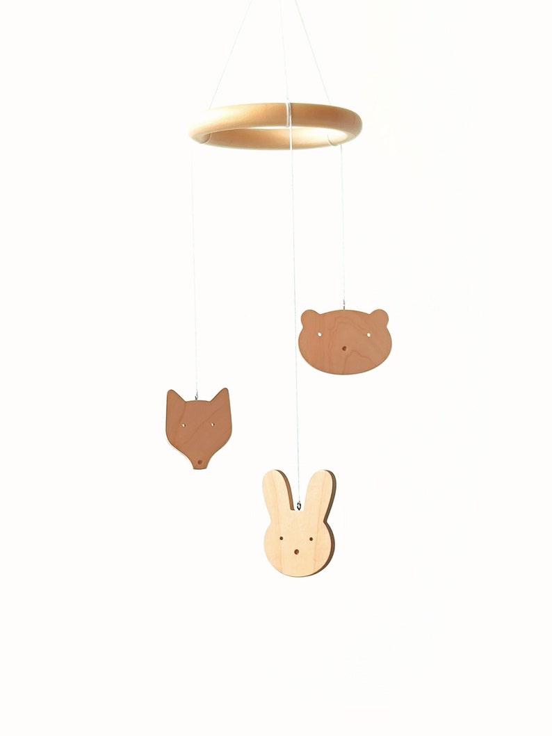 Minimalit style, Woodland baby mobile