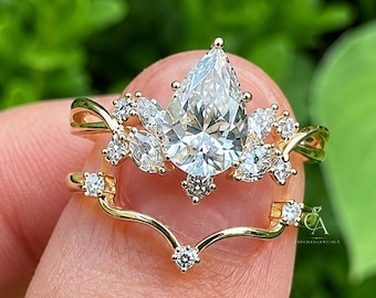 Pear Cut Lab Grown Diamond Bridal Ring Set, Nature Inspired Engagement Ring, Curved Wedding Band, Promise Ring 14K Gold