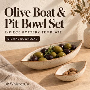 Pode incluir: Um conjunto de cerâmica de duas peças com um prato alongado em forma de barco e uma tigela oval menor, ambos com acabamento creme salpicado e bordas marrons. O texto diz Olive Boat & Pit Bowl Set, 2-PIECE POTTERY TEMPLATE, DIGITAL DOWNLOAD, DiyWhisperCo.