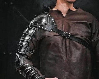 Einarmiger Schulterpanzer aus schwarzem Stahl: Mittelalterliche LARP Rüstung Ritter Krieger Kostüm Rüstung