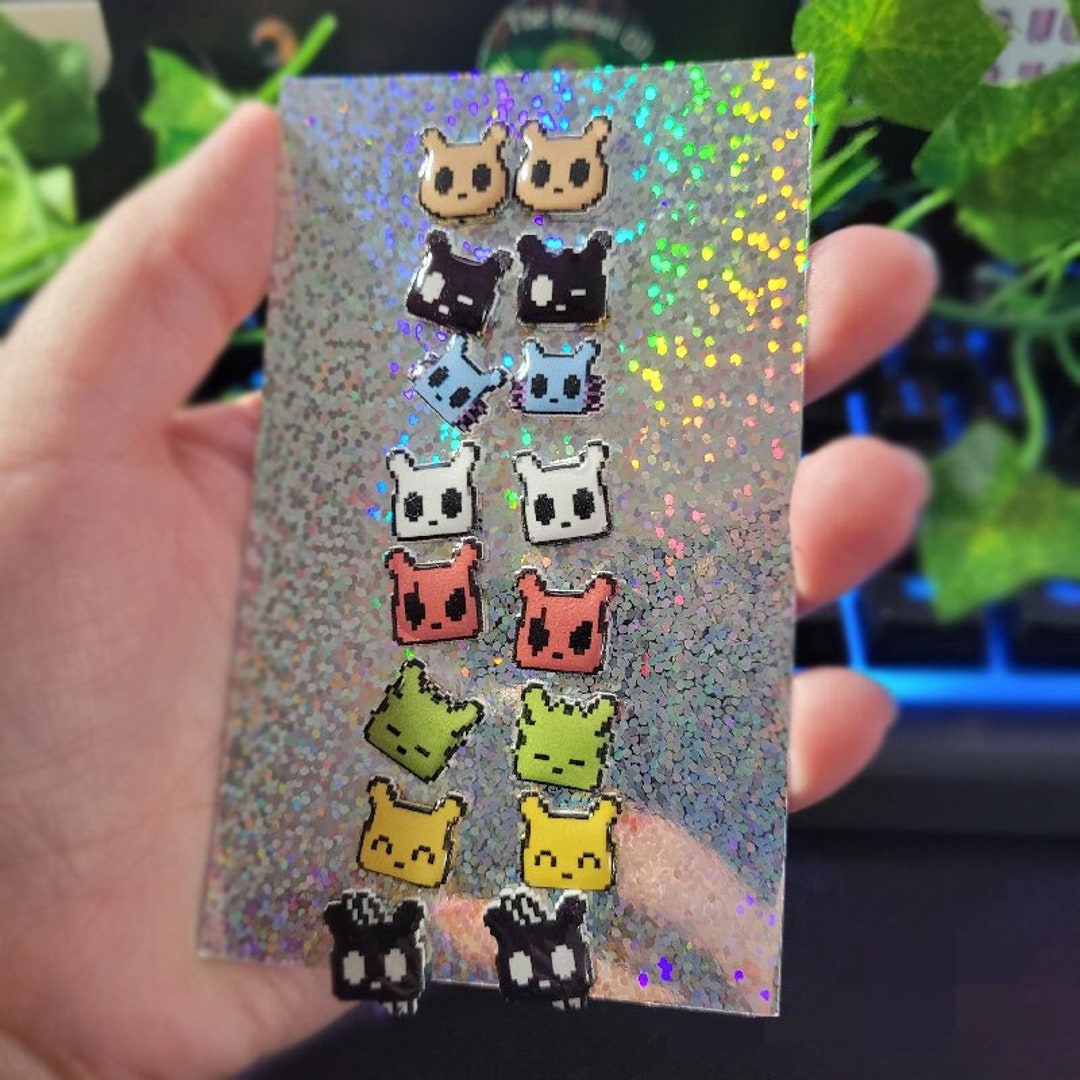 Rain World Slugcat Pixel Stud Earrings - Etsy