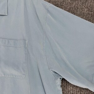 Vintage Tommy Bahama men's silk camp shirt loop collar blue XXL coconut buttons image 5