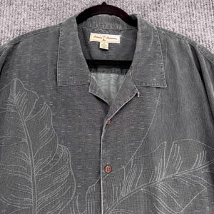 Vintage Tommy Bahama silk camp shirt men's XXL loop collar Hawaiian resort image 1