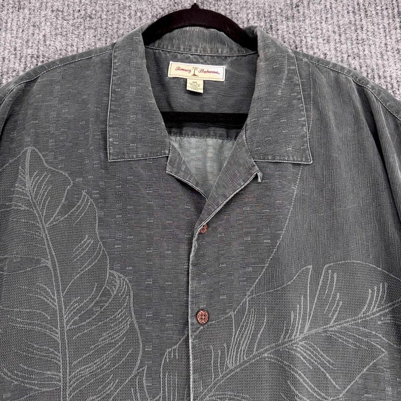 Vintage Tommy Bahama silk camp shirt men's XXL loop collar Hawaiian resort image 1