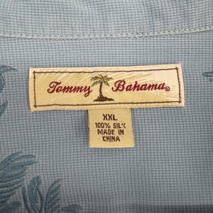 Vintage Tommy Bahama men's silk camp shirt loop collar blue XXL coconut buttons image 3