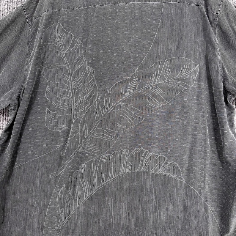 Vintage Tommy Bahama silk camp shirt men's XXL loop collar Hawaiian resort image 3