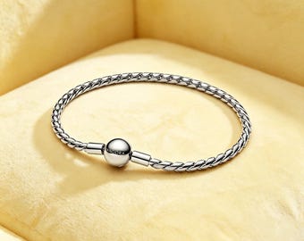 Round Clasp Wing Chain Bracelet,S925 Sterling Silver Bracelet, Elegant Charm Bracelet Jewelry, Stylish Gift for Women & Girls