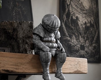 Siegmeyer of Catarina Figure, Dark Souls Decoration, Onion Knight Statue, Gift for Dark Souls Player, Gift for Gamer