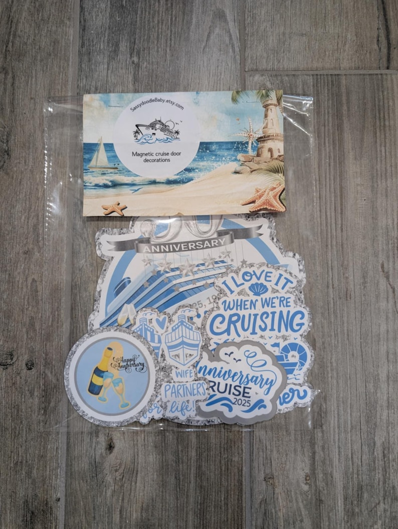 Imán personalizado para la puerta de tu crucero de aniversario: Decoración personalizada para tu camarote, cualquier año. Círculo de aproximadamente 20 cm (8 pulgadas). Incluye imanes a juego de regalo. imagen 10