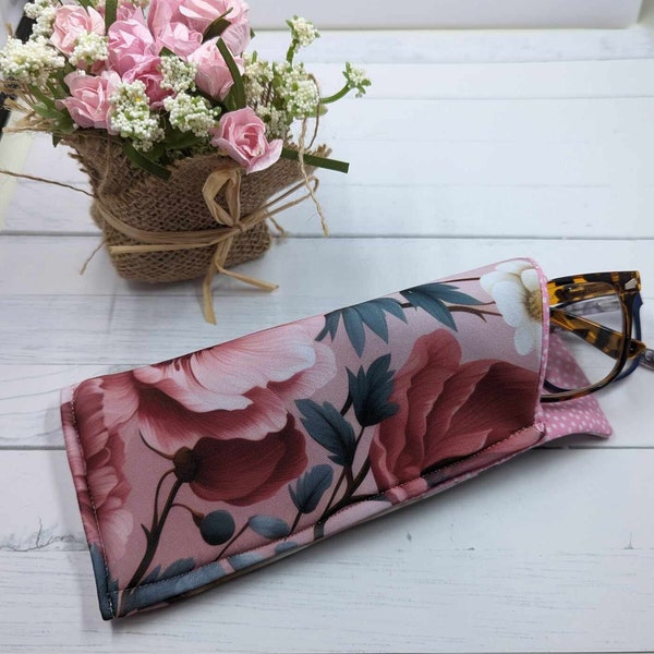 Eyeglass holder, Rose print,  Double pocket, Padded 2 pocket case for glasses, sunglasses and eyeglasses holders.  Holds 2 pairs.