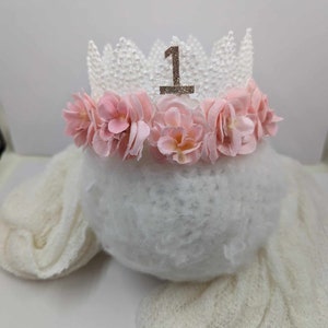 Elegant Lace & Glitter First Birthday Crown – Perfect Cake Smash Photo Prop, Comfortable for Bab, elastic band. 1st birthday crown.