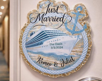 Personalized Just Married Cruise Door Magnet.  Approximately 8" circle.
