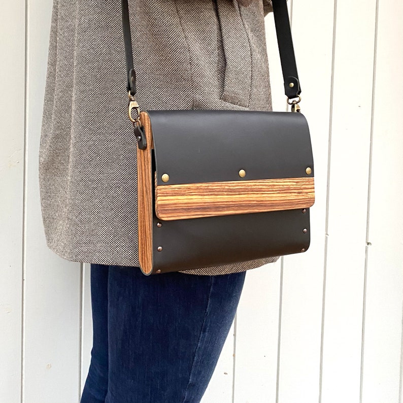 Leather & Wood Messenger Bag, detachable strap, modern design, magnetic clasp, every day or evening bag, gift for her image 2