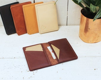 Small leather bi-fold wallet with 4 card pockets, minimalist credit card wallet, perfect gift for men, with embossed logo or initials