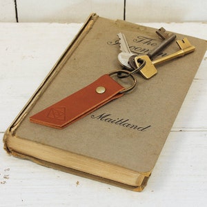 Leather key ring, veg tan leather, split loop key ring, with logo or initials, great gift for men
