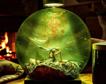 Elden Ring Tarnished Lamp, Fantasy Apothecary Decor, Green Resin Night Light, Dark Souls Inspired Desk Banished Knight Decor