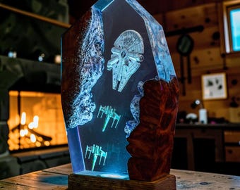 Star Wars Millennium Falcon Resin Lamp, Sci Fi LED Night Light, Spaceship Epoxy Art, Geek Decor, Gamer Room Gift