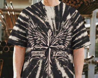 Todo lo puedo en Cristo que me fortalece. Camiseta para hombre con alas y cruz. Estampado integral.