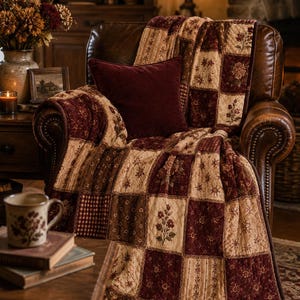 Couverture patchwork bordeaux, couverture matelassée vintage, jeté de ferme, couverture rustique à motifs floraux, décoration de maison de campagne, cadeau chaleureux pour la maison