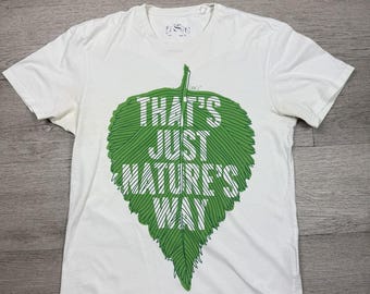 Levi's White T-Shirt with Green Leaf Graphic Size M