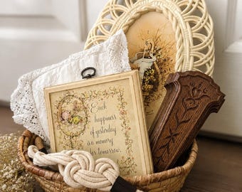 Cottage Core Wall Starter Basket