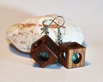 Wooden Dangle Earrings, walnut cube earrings, handmade walnut earrings, Boho-style wooden earrings, Unique dangly earrings