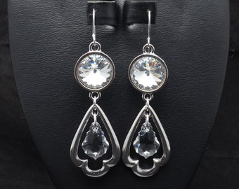 14mm Swarovski Crystal Clear Rhinestone Rivoli and 16mm x 11mm Swarovski Baroque Crystal Trefoil Drop Earrings - SW8