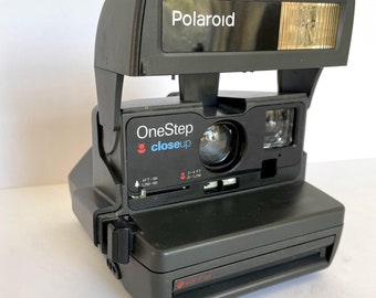 Polaroid One Step Closeup 600 Instant Film Camera