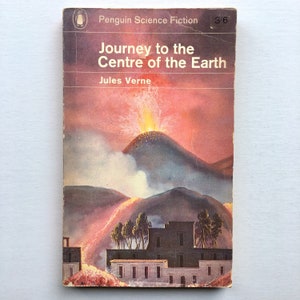 Journey to the Centre of the Earth - by Jules Verne - Vintage Paperback Book