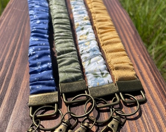 Scrunchie Lanyard | Key Holder with Lobster Clasp | Fabric Badge Holder for Teachers | Homemade Gift
