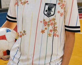 Maillot de football japonais brodé floral | maillot de foot vintage | Haut de football botanique | Vêtements streetwear Blokecore