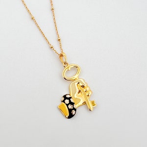 Palestine Fist & Key Necklace