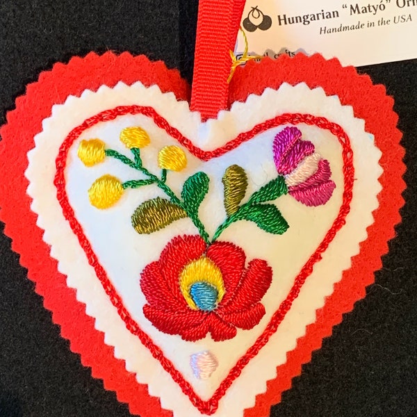 Hungarian heart ornament: hand embroidered Matyo style felt heart decoration