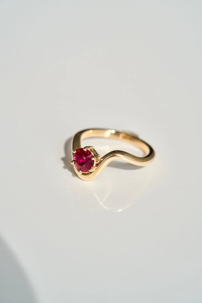 2 CT Round Ruby Solitaire Ring, Minimalist Red Gemstone Ring, Wavy Promise Ring, 14K Gold Plated Engagement Ring, July Birthstone Gift image 3
