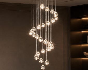 langer asymmetrischer Glaskugel-Treppenleuchter, lange Pendelleuchte für luxuriöses Interieur, Kunstlicht-Cluster-Leuchter mit rundem Sockel