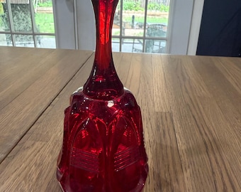 Vintage 1980s Fenton Rubinrote Glasglocke, ovales Gittermuster, neuwertig mit Originalaufkleber, Sammlerstück, Kunstglas, Wohnkultur