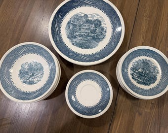 Platos, cuencos y platillos de loza azul Taylor Smith Taylor Currier Ives / Vajilla de repuesto TS&T