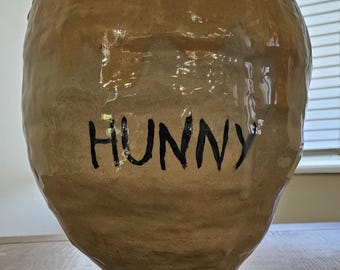 The Forever-Full Hunny Pot