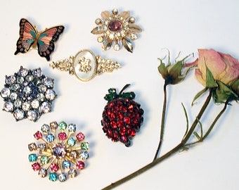 thumbnail image 2 of 2 LB Mixed Lot Vintage & New Costume Jewelry - Estate Find, Necklaces, Bracelets, Earrings For Resell Or Crafting 2 of 4