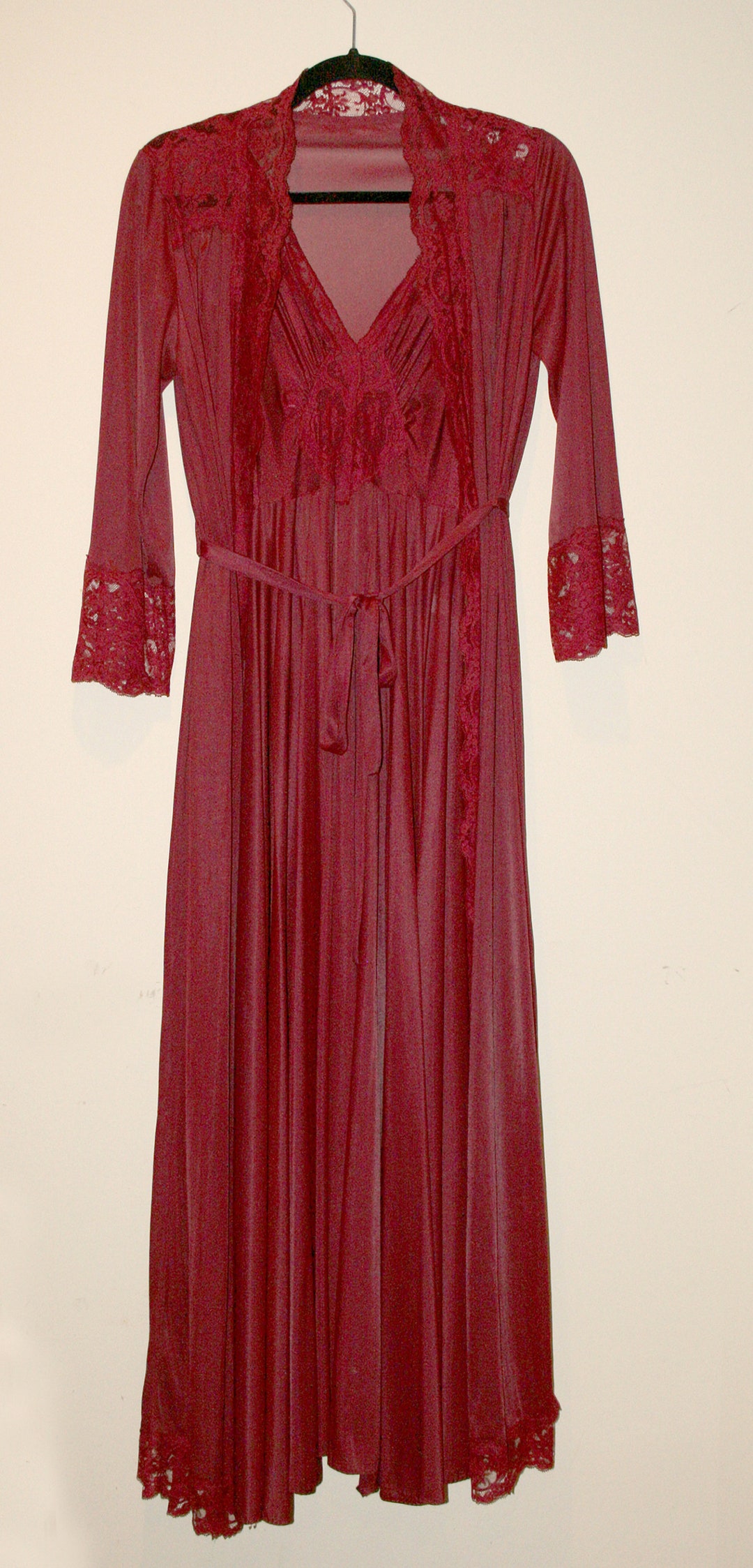 Olga Vintage Petite Nightgown and Robe Stunning Rare Find Etsy