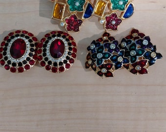 Set of three vintage clip-on earrings multi-colors