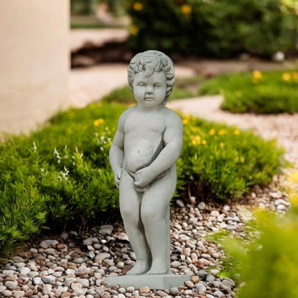 Boy peeing figurine - Etsy 日本