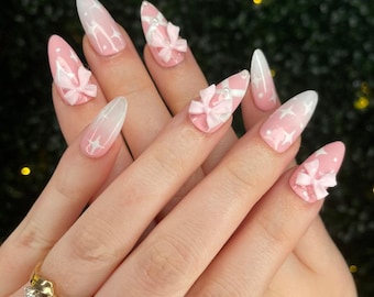 Unhas postiças Coquette: Fita rosa e pérolas