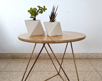 Geometric wire Accent Table