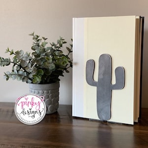 Saguaro Metal Bookends | Bookshelf Decor | Home Office Decor | Book Organizer | Minimalist Bookends | Southwestern Decor | Metal Book Holder