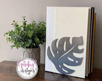 Monstera Leaf Metal Bookends | Bookshelf Decor | Home Office Decor | Book Organizer | Botanical Decor | Book Holder | Shelf Decor