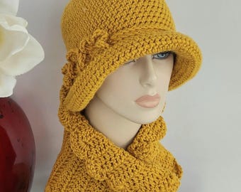 Crochet Hat Scarf Set: Flapper Style, Neck warmer with Coconut Button