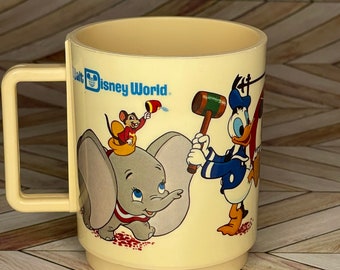 Vintage Disneyland Walt Disney Mickey Mouse Club Plastic Coffe Cup por Deka