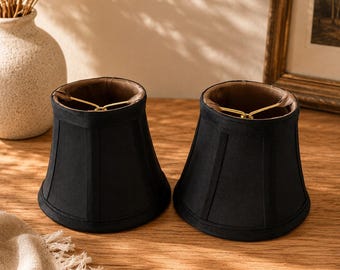 Vintage zwarte geplooide lampenkappen, set van 2, kleine Empire-lampenkappen met gouden hardware, sfeervol traditioneel decor, Cottagecore-verlichting